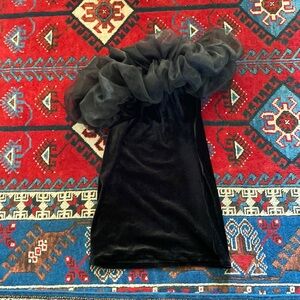 Zara Holiday Dress Velvet w/ poof top medium